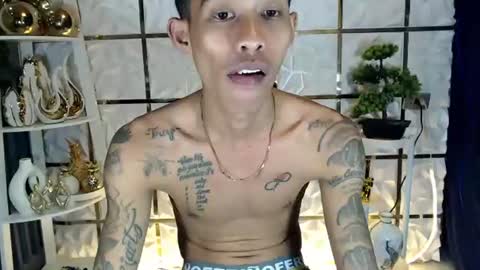 Snapshot of marlmoreno10 chatting on 12/21/25, 02:57 marlmoreno10 online show from 12/21/25, 02:57