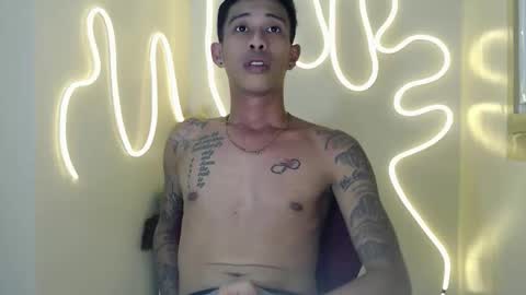 Snapshot of marlmoreno10 chatting on 01/11/26, 10:42 marlmoreno10 online show from 01/11/26, 10:42