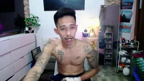 Snapshot of marlmoreno10 chatting on 04/25/26, 11:35 marlmoreno10 online show from 04/25/26, 11:35