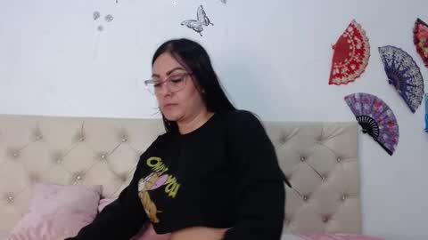 Snapshot of marlymilf6 chatting on 02/25/25, 11:41 Marly online show from 02/25/25, 11:41