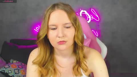 Snapshot of marlyn_owen chatting on 06/15/26, 12:57 Emmaa online show from 06/15/26, 12:57