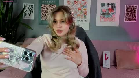 Snapshot of marmel199 chatting on 05/11/26, 10:21 Liza online show from 05/11/26, 10:21