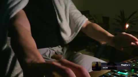 marnieccc online show from 10/11/25, 08:18