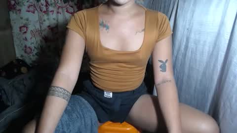 marnielizayourdreamsgirl_xx online show from 10/30/25, 09:55