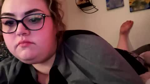 Snapshot of maroon_moon chatting on 02/14/25, 11:20 maroon_moon online show from 02/14/25, 11:20