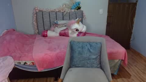 maroval online show from 02/23/25, 05:23