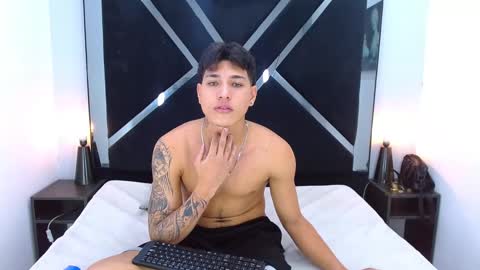 Marquinoo  online show from 12/22/25, 07:11