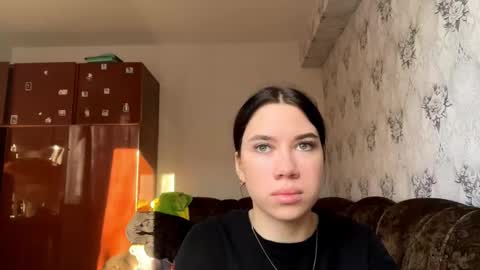 Giulia online show from 11/16/25, 04:07