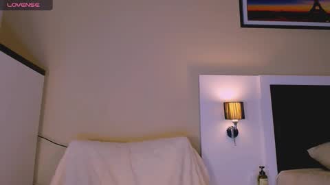 Mari online show from 10/04/25, 04:21