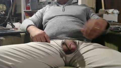 only fans marrieddad19751975 online show from 02/09/25, 10:20