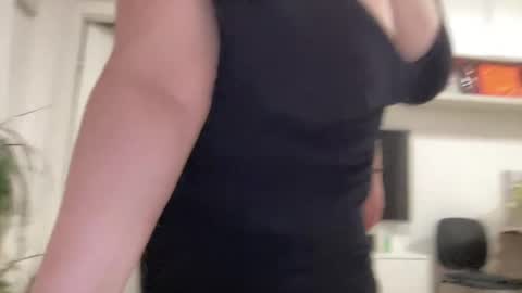 Snapshot of marrygrayes chatting on 05/23/26, 07:51 Maria online broadcast from Tuesday to Suturday from 6 pm to 12 pm Germany time Sunday-Monday offline online show from 05/23/26, 07:51