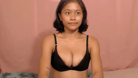 Snapshot of marrymebabexx_ chatting on 09/23/25, 01:30 marrymebabexx_ online show from 09/23/25, 01:30