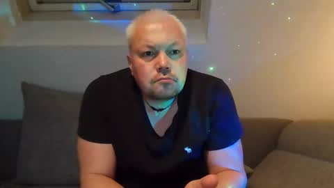 Snapshot of mars0481 chatting on 12/01/25, 12:59 mars0481 online show from 12/01/25, 12:59