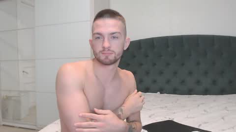 Snapshot of marselle_looker chatting on 12/22/24, 09:55 Marselle online show from 12/22/24, 09:55