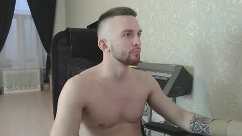 Snapshot of marselle_looker chatting on 11/30/25, 12:53 Marselle online show from 11/30/25, 12:53