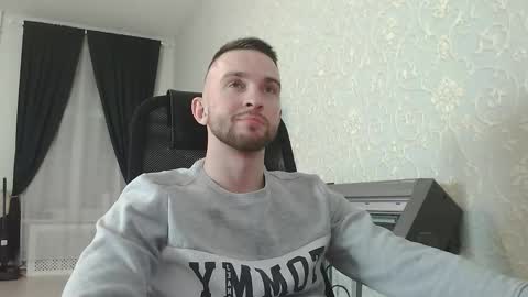 Snapshot of marselle_looker chatting on 12/01/25, 04:23 Marselle online show from 12/01/25, 04:23