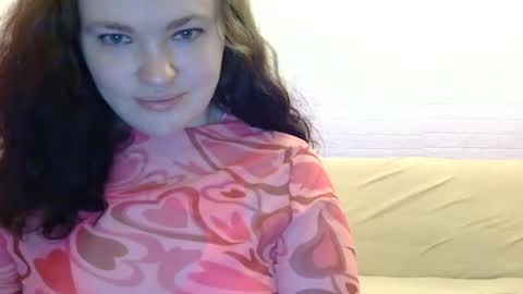 Snapshot of marshmellowsofia chatting on 06/19/26, 12:04 marshmellowsofia online show from 06/19/26, 12:04