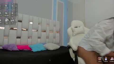 Mar Smith online show from 10/19/25, 01:06