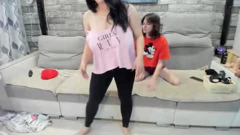 martaandserg online show from 10/29/25, 03:09