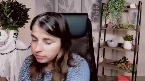 martaedams online show from 11/04/25, 06:01