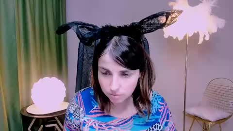 martaedams online show from 11/28/25, 06:27