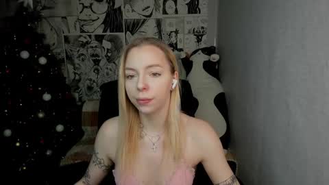 Snapshot of martha_cameron chatting on 12/19/24, 08:55 Martha Cameron online show from 12/19/24, 08:55