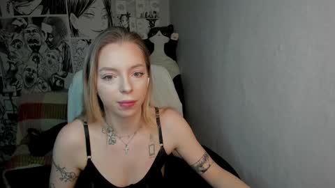 Snapshot of martha_cameron chatting on 01/29/25, 01:27 Martha Cameron online show from 01/29/25, 01:27