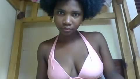 Snapshot of marthela chatting on 11/16/25, 12:11 martha online show from 11/16/25, 12:11