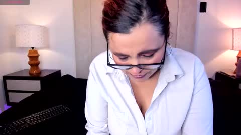 Marthina  online show from 03/20/26, 12:21