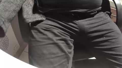 Snapshot of martial04 chatting on 01/01/25, 06:59 martial04 online show from 01/01/25, 06:59