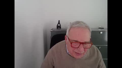 martin_1947 online show from 12/24/24, 11:06
