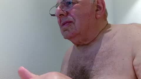 martin_1947 online show from 07/18/26, 08:45