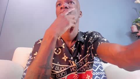 Martin online show from 02/08/25, 01:11