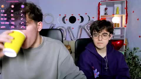 Snapshot of martin_neil chatting on 02/12/26, 01:17 Martin online show from 02/12/26, 01:17