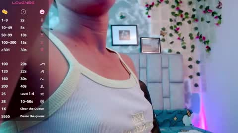 Martina online show from 12/17/24, 10:32