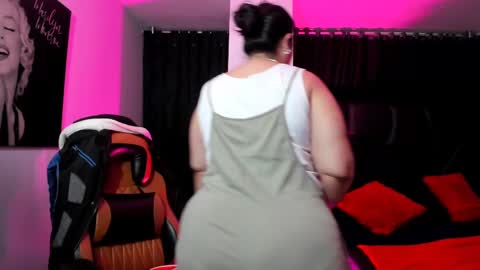   MARTINA   online show from 02/10/25, 11:34