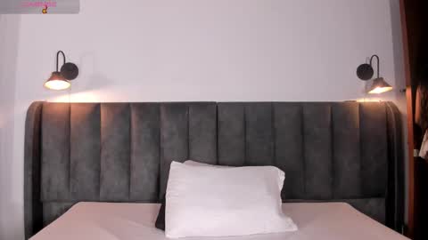 Laura online show from 03/20/26, 08:25