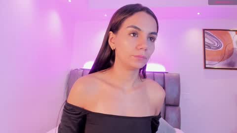 Martina online show from 02/05/25, 12:17