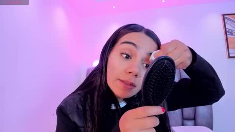 Martina online show from 12/17/25, 11:27