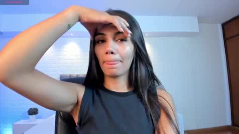 Snapshot of martina_mancinii chatting on 05/20/26, 11:38 Martina online show from 05/20/26, 11:38
