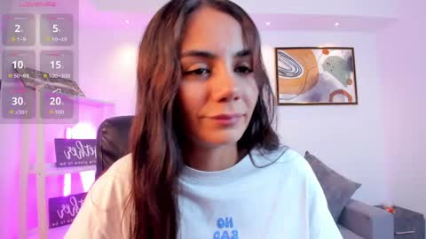 Snapshot of martina_mancinii chatting on 05/29/26, 01:31 Martina online show from 05/29/26, 01:31