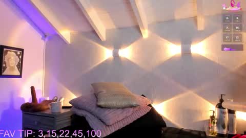 martina mIIler online show from 02/07/26, 01:04