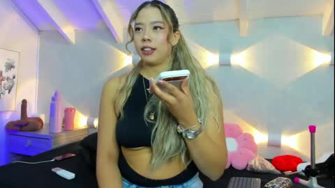 martina mIIler online show from 06/03/26, 12:08