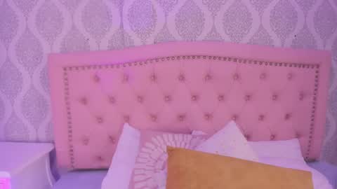 Martina online show from 02/11/25, 02:46