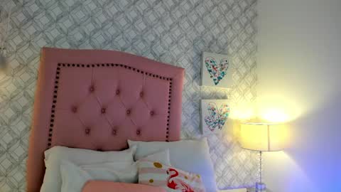 Martina online show from 04/15/26, 12:01