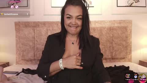 Snapshot of martina_vega__ chatting on 01/19/25, 05:37 NATALIA ON A TRAVEL FROM DECEMBER 6TH TO THE 9TH ENJOY ME BEFORE I LEAVE online show from 01/19/25, 05:37