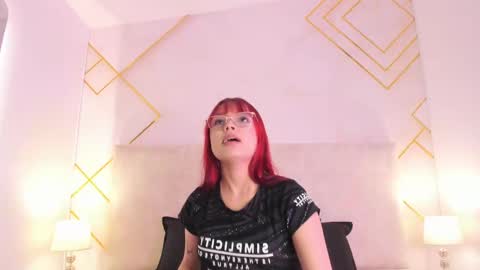 Martina  online show from 11/17/25, 08:03