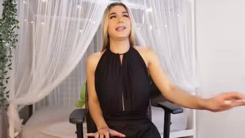 martinaa_rose online show from 06/22/26, 12:35