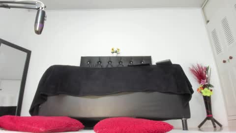Martina online show from 05/15/26, 11:56