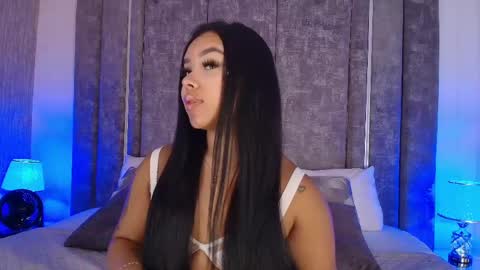 Snapshot of martinagarcia__ chatting on 04/29/26, 07:09 Martina Garcia online show from 04/29/26, 07:09